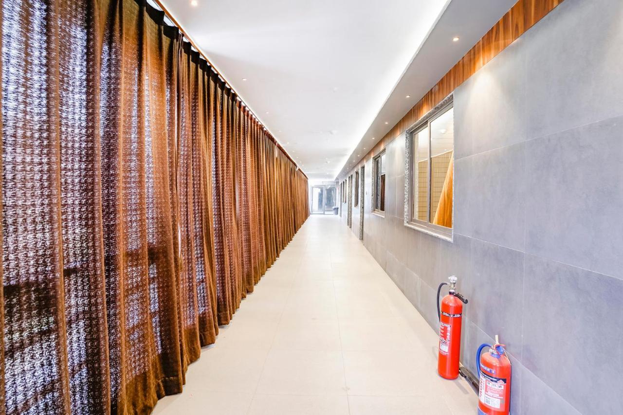 Fabhotel Magnus Surat Exterior photo