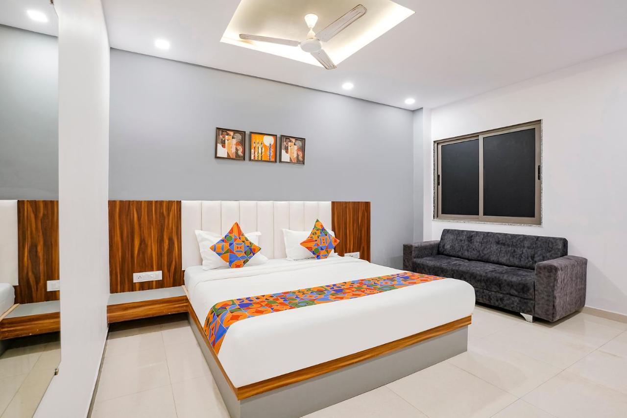 Fabhotel Magnus Surat Exterior photo