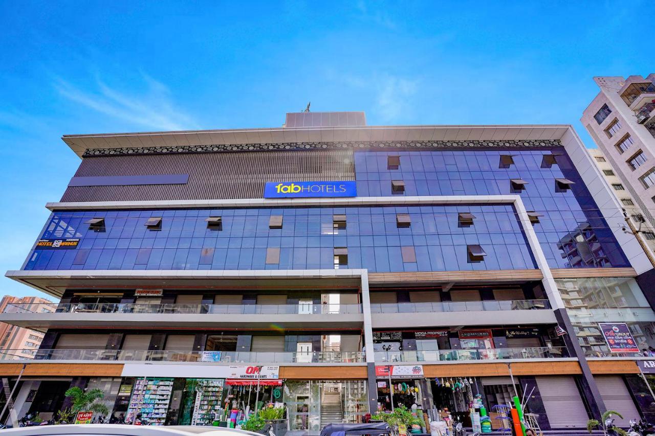Fabhotel Magnus Surat Exterior photo